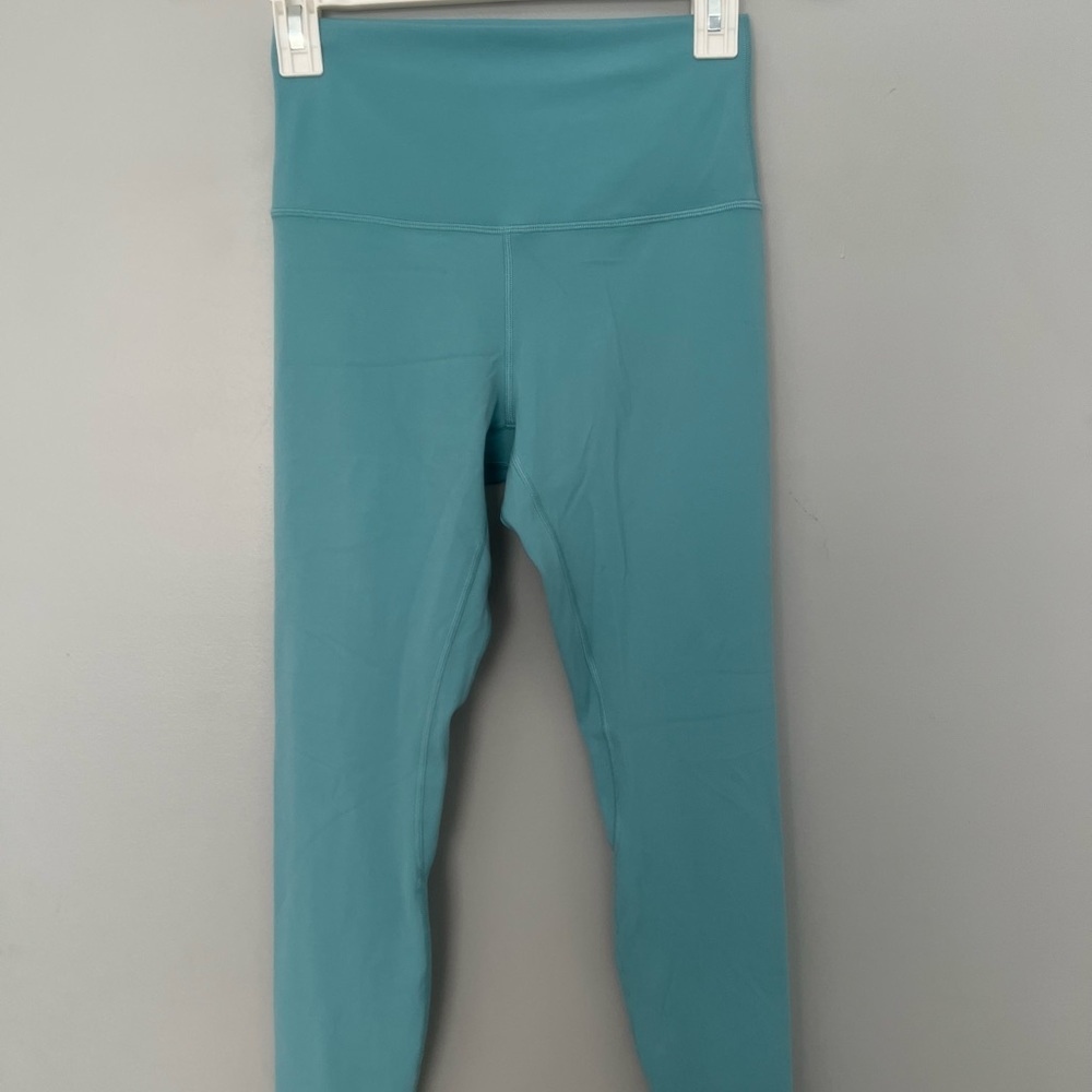 🍋 Lululemon High Rise 28” Align Leggings